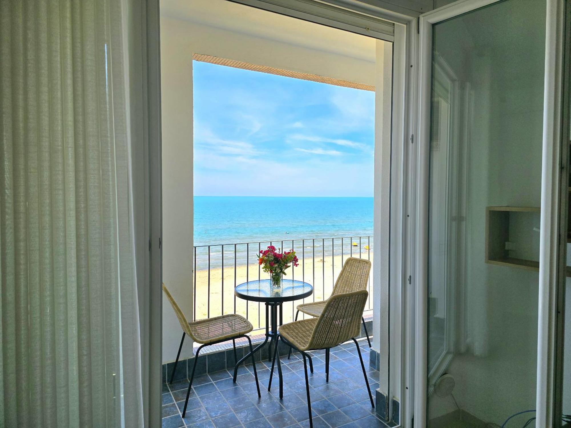 Sea Vista Apartment Дуррес Екстер'єр фото